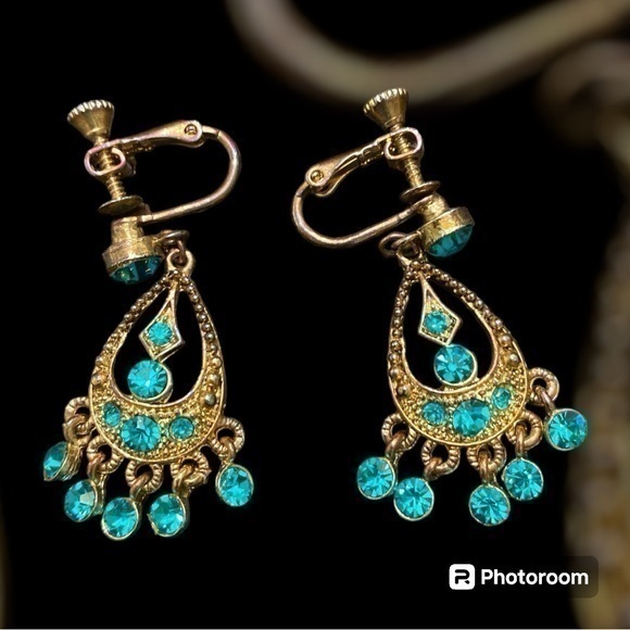 Vintage  Earrings - Picture 1 of 2